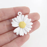 Daisy Earrings and Necklace - FREE POSTAGE