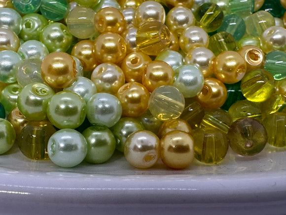 Pack of 100  6mm Green and Yellow Bead Mix