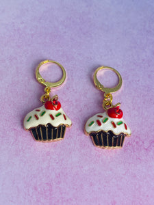 cupcake earrings, cake earrings,