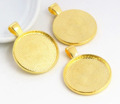 25mm gold plated setting